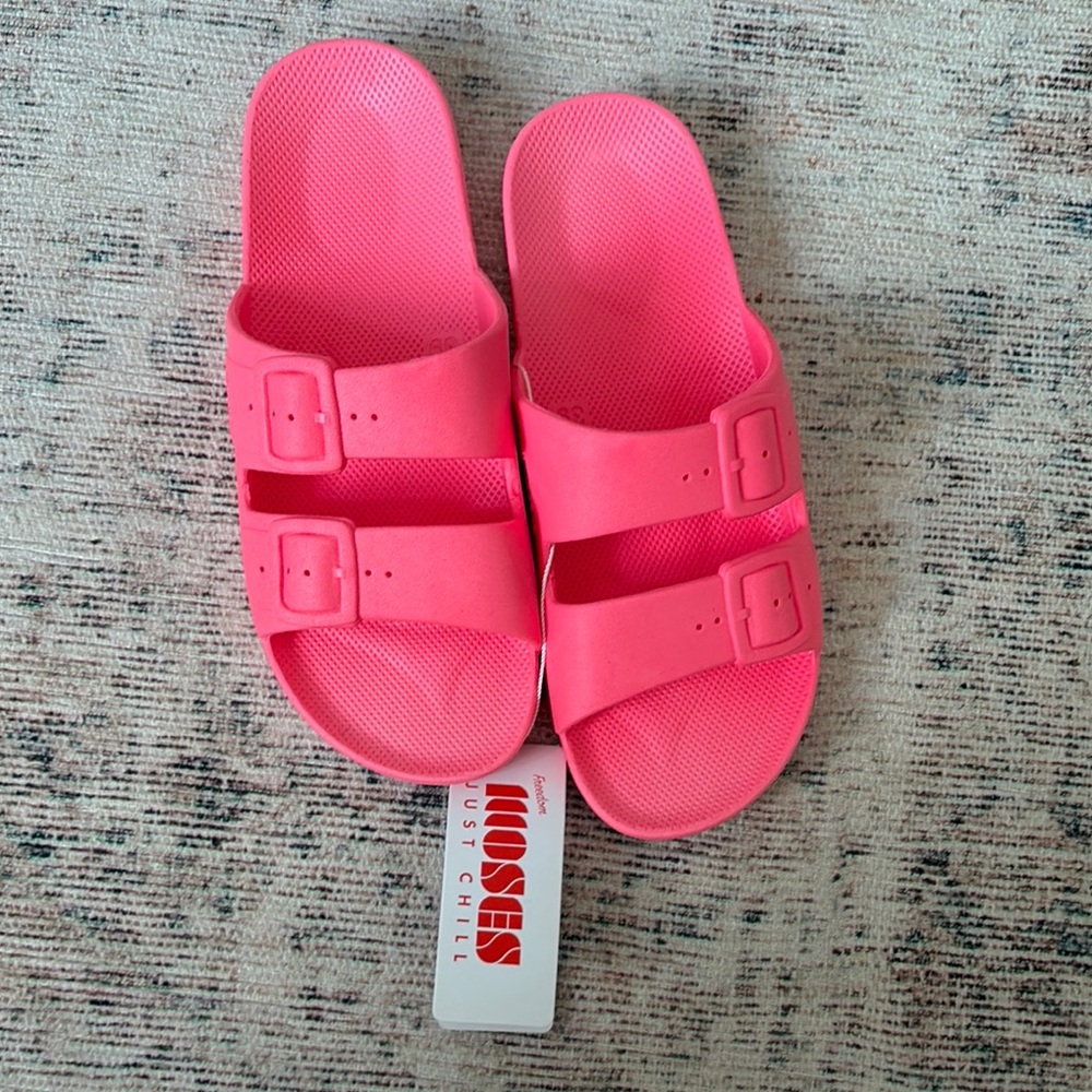 Freedom Moses Glow Pink Sandals NEW slides